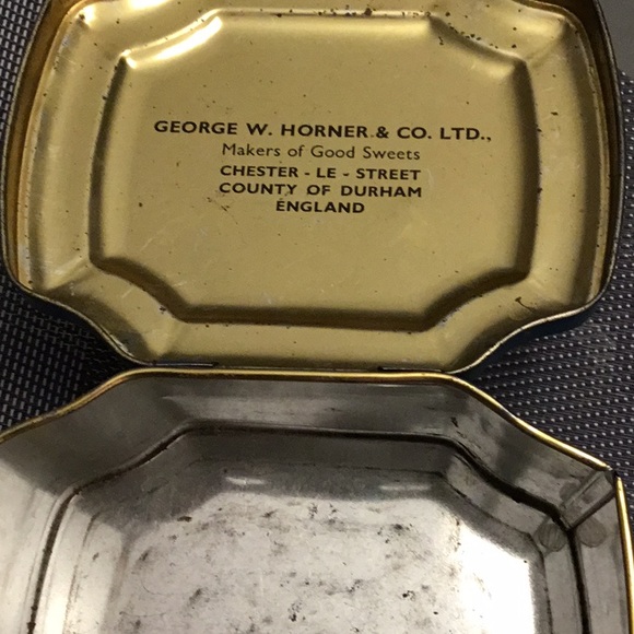 Vintage Royal Tin -collectible - Picture 2 of 8